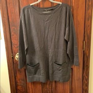Women’s size 1X. Charcoal gray sweater tunic